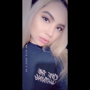 Meet your Posher, Kimberly